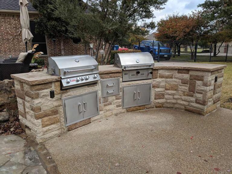 Outdoor Kitchens