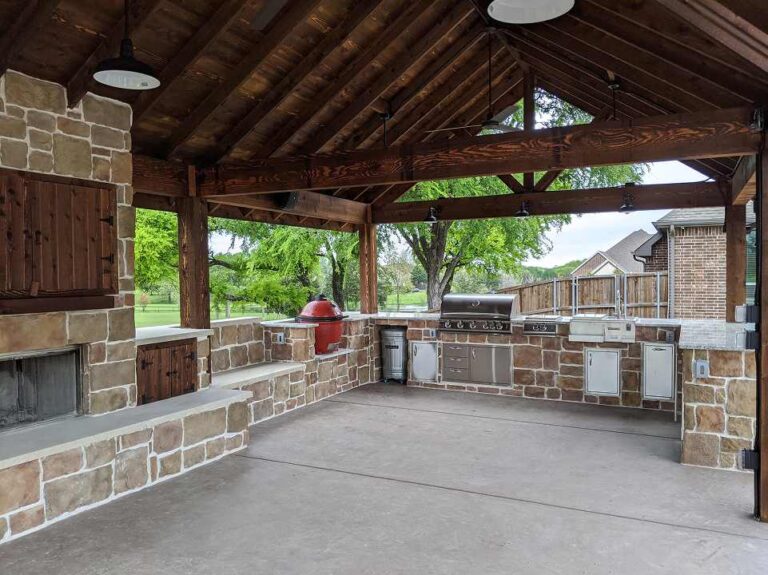 Outdoor Kitchens 18